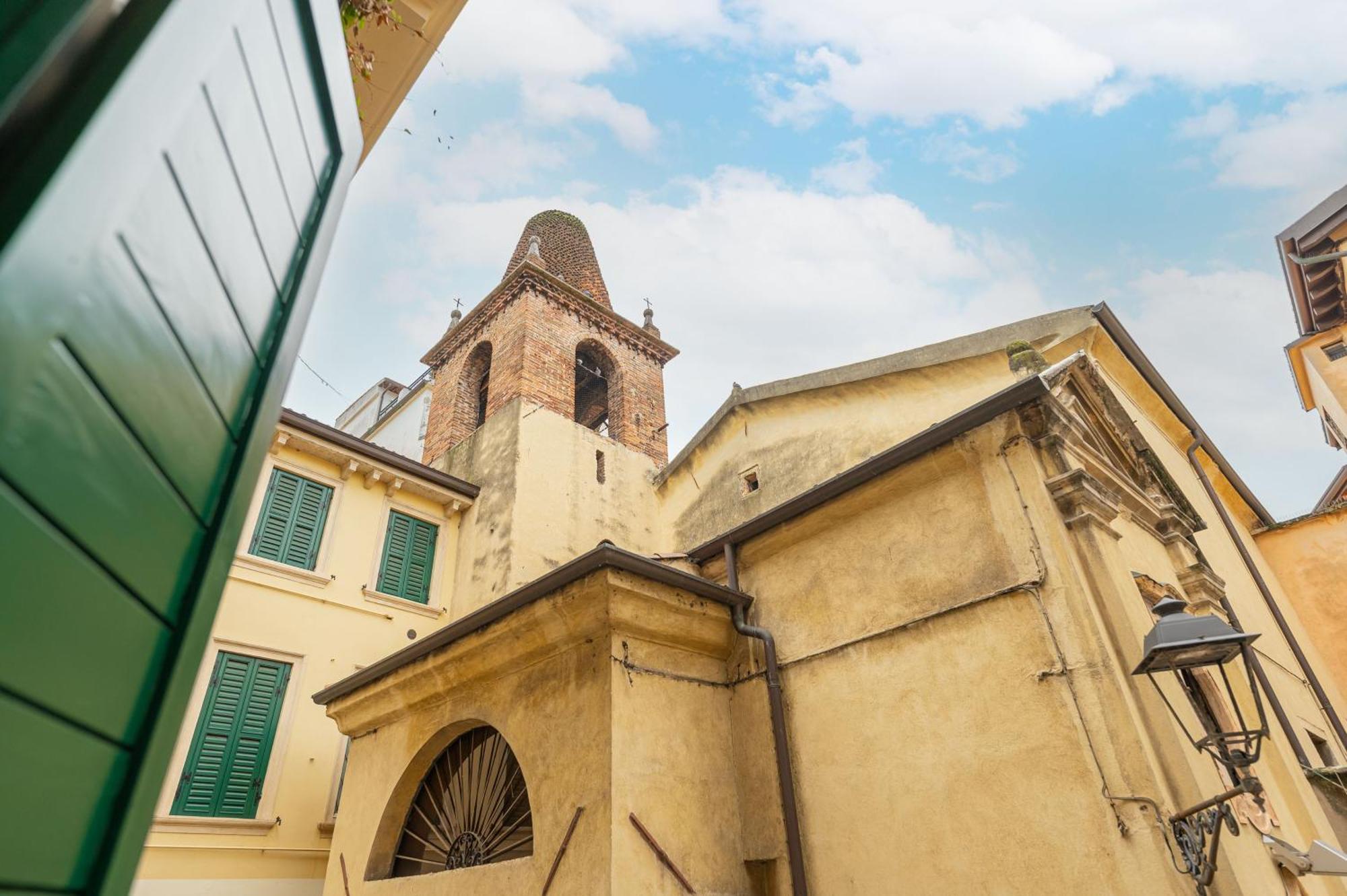 Arena Flat: Verona Centre Luaran gambar